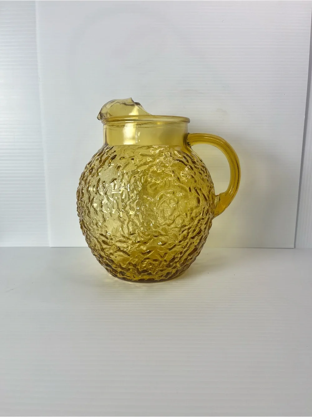 Vintage 1960's Anchor Hocking Glass Honey Gold Lido Milano 96-ounce Pitcher